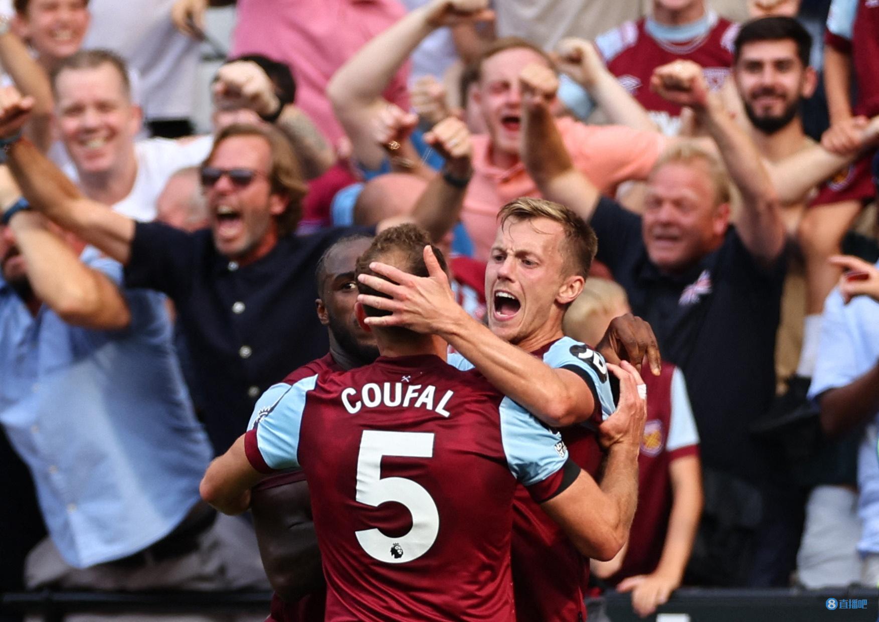 他的身材高 他的身材高